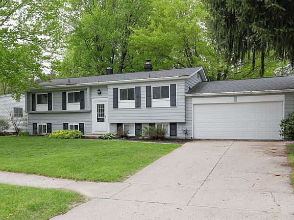 7724 Walcott St-102