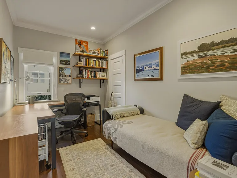 336 E Padre St — Photo 31