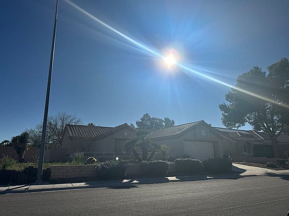 3rd image of 8701 Villa Ridge Dr