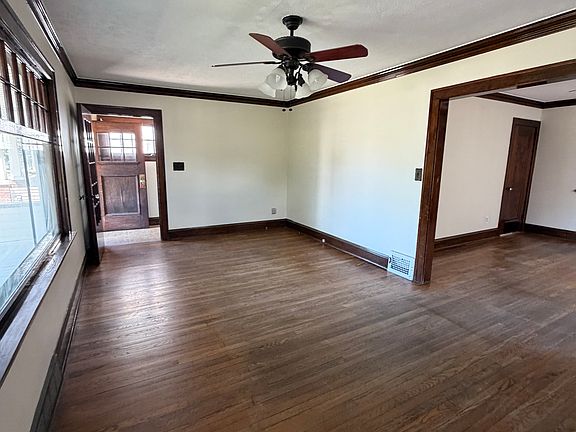 3rd image of 9011 Park Heights Ave