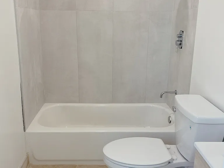 1154 Cypress Ave #1/2 — Photo 9