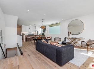 1217 1/2 N Mansfield Ave, Los Angeles, CA 90038