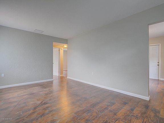 3rd image of 4962 34th Ave N