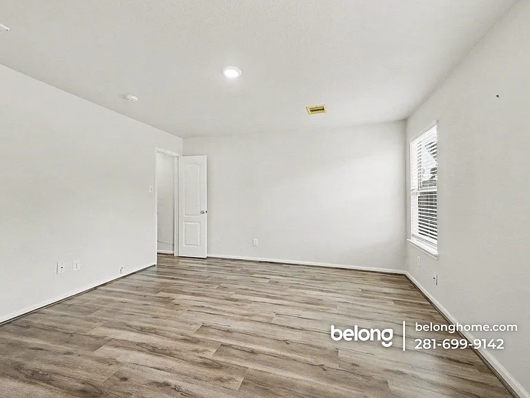 20739 Dickinson Manor Ln — Photo 12