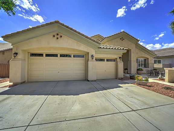 3rd image of 21932 N 81st Dr