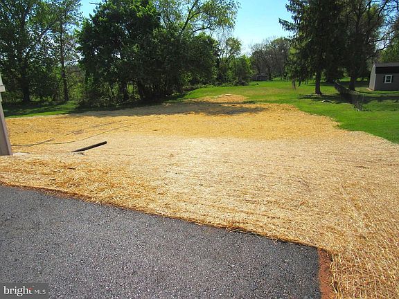 4th image of 957 Spring City Rd