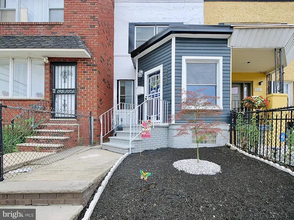 2558 S 67th St, Philadelphia, PA 19142
