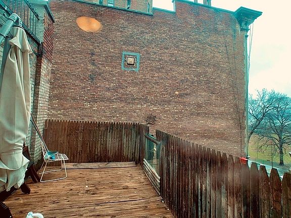 5th image of 320 W 75th St APT 4D