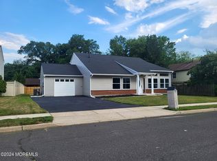 7 Elm Pl, Matawan, NJ 07747