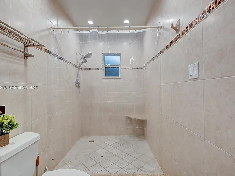 825 Harrison St — Photo 20