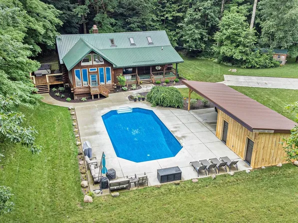 7760 S River Ridge Rd, Newaygo, MI 49337