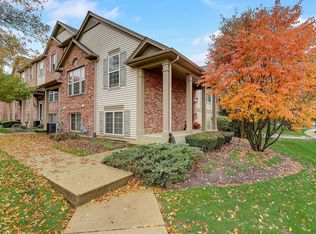 422 Valentine Way, Oswego, IL 60543