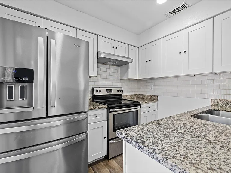 13002 Greenway Chase Ct — Photo 12