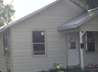 704 Power St, Refugio, TX 78377