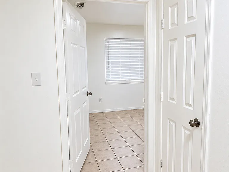 209 E Moneta Ave #B — Photo 21