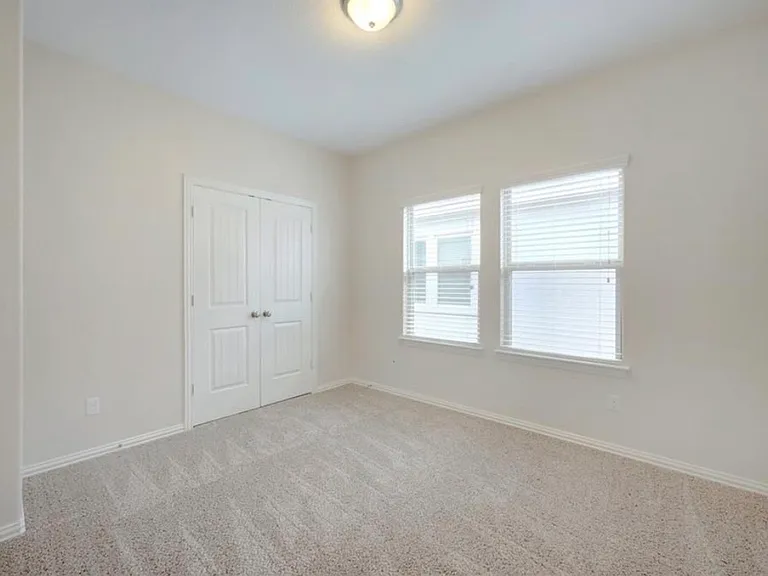 528 Rancho Verde Dr — Photo 16
