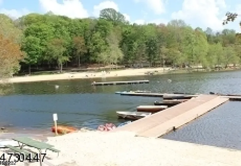 68 Meadowbrook Rd — Photo 22