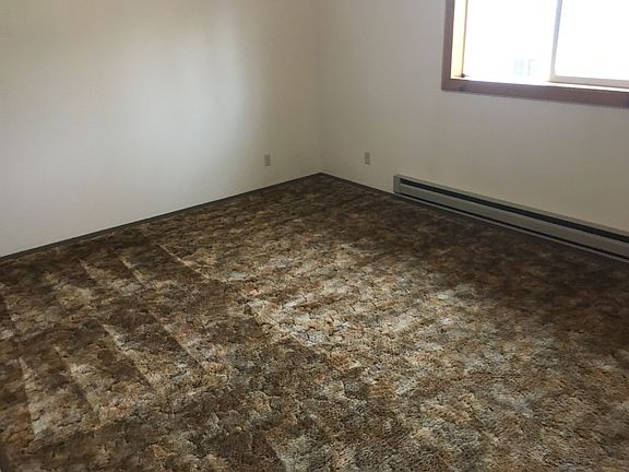 2nd image of 4417 Crow Dr