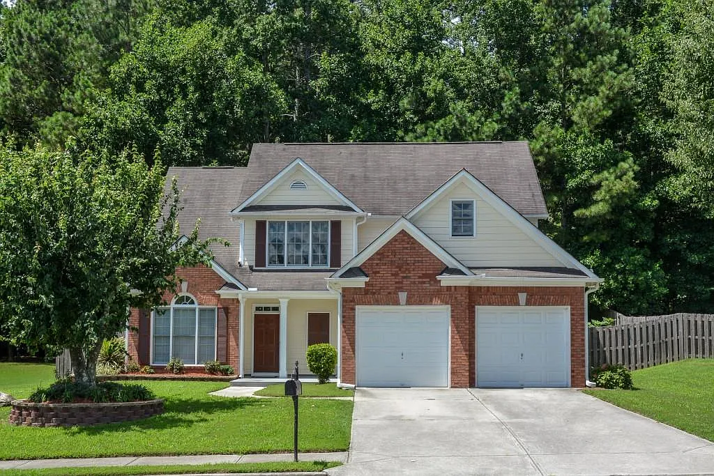 1672 Hillside Bend Xing photo 1