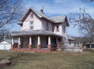 1213 County Road 1320, Moberly, MO 65270