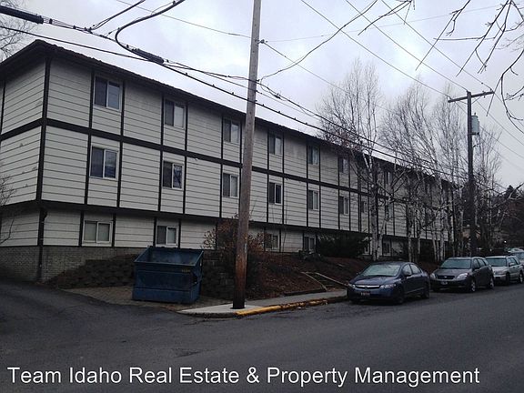 2nd image of 415 College Ave APT 13