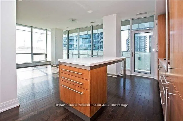 80 John St #2906 — Photo 8