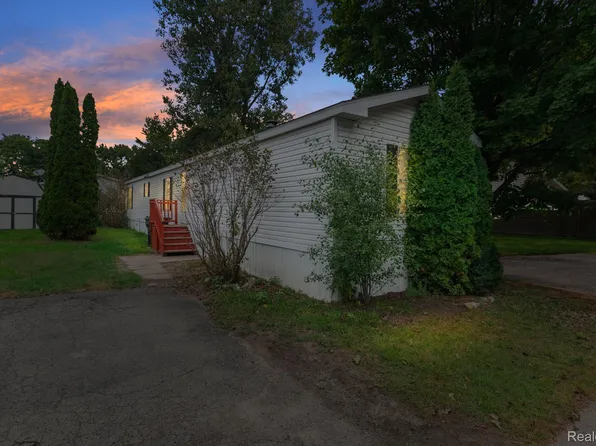 351 N Squirrel Rd Lot 261, Auburn Hills, MI 48326
