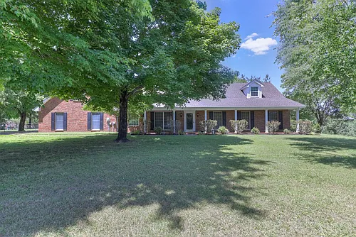 2303 Friendship Dr Photo 1