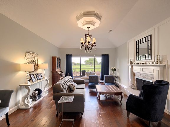 4th image of 6500 Sequoia Dr