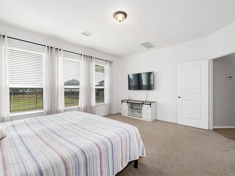 1259 Tilia Creek Ln — Photo 14