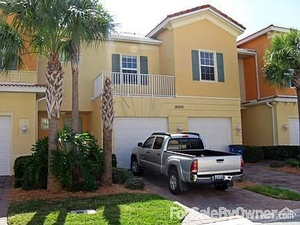 Townhouse (Sorry...Truck not included!)
						:
						Only 4 Townhouses to the building.
