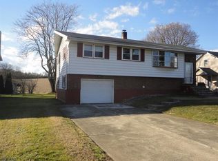 1659 Springtown Rd, Phillipsburg, NJ 08865