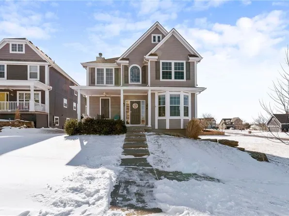 331 S Adams Ct, Raymore, MO 64083