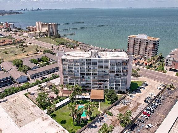 2nd image of 4600 Ocean Dr APT 605