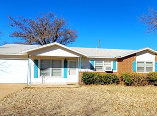 1918 73rd St, Lubbock, TX 79423