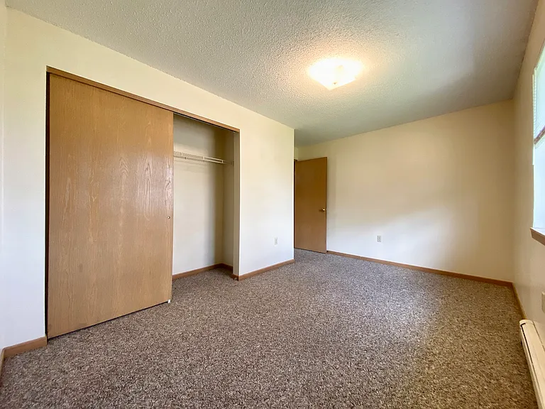 Park Meadows Apartments — Photo 9
