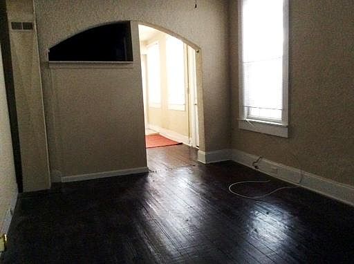 2nd image of 1420 Light St APT 1R