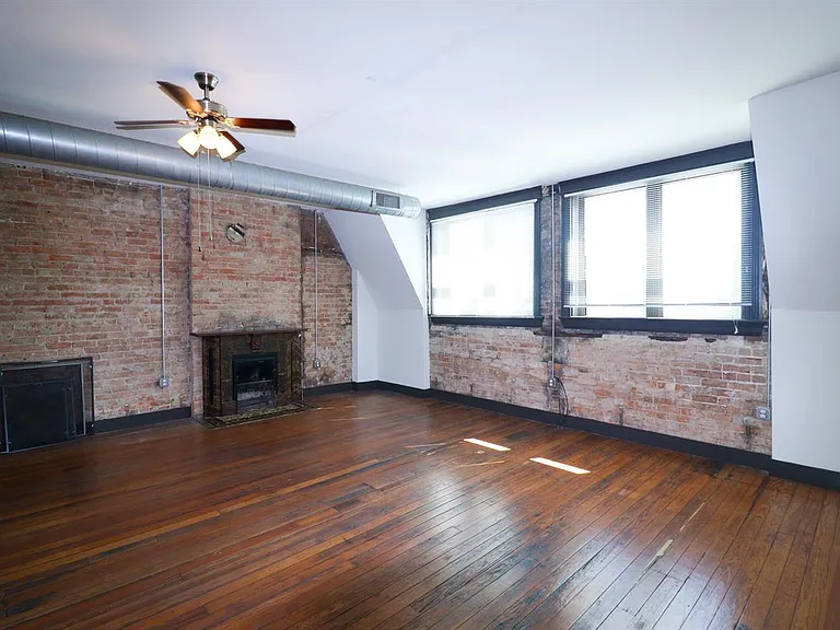 2611 Vine St — Photo 32