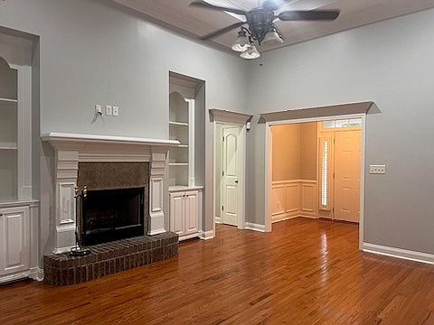3rd image of 317 Willow Lake Dr