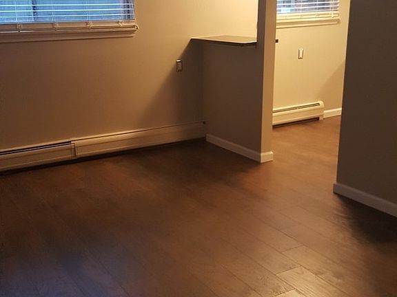 4th image of 1121 Poplar St APT C01