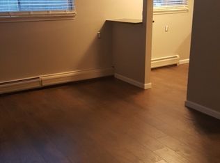 Colonial Apartments, Fenton, MI 48430