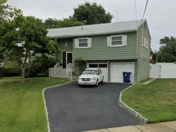 23 Daniel Drive, Hazlet, NJ 07730