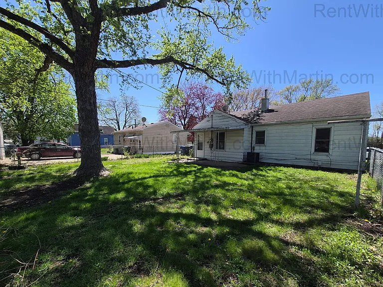 1132 Ackermant St — Photo 13