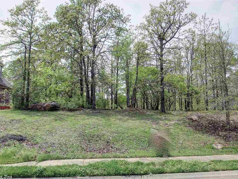 1st image of 715 Cobblestone Cir