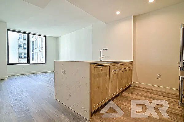 1st image of 160 Clarkson Ave APT 5J