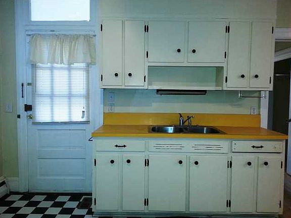 4th image of 627 Graydon Ave APT 1