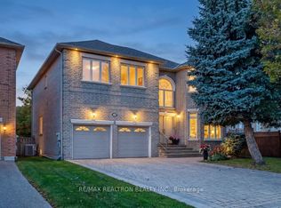 12 Loudon Cres, Vaughan, ON L4J8N4