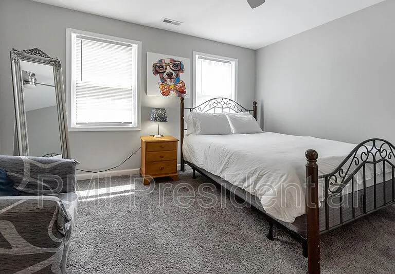 1226 Wallace St — Photo 17