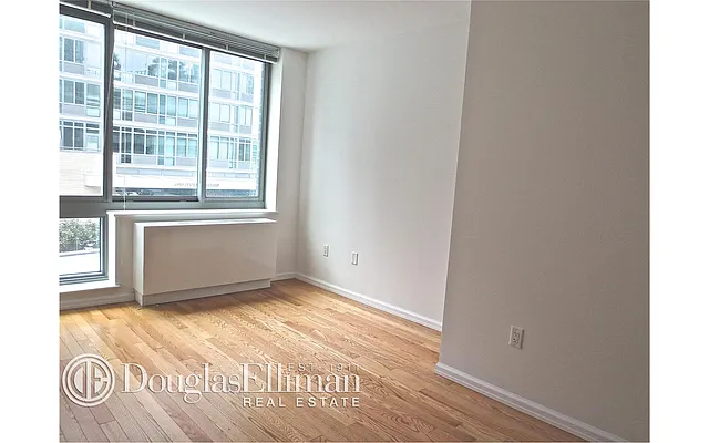 Rented by Douglas Elliman | media 7