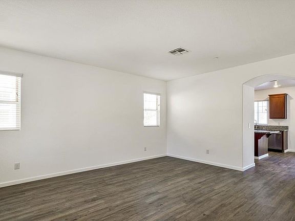 5th image of 8136 Emmy Willow Ln